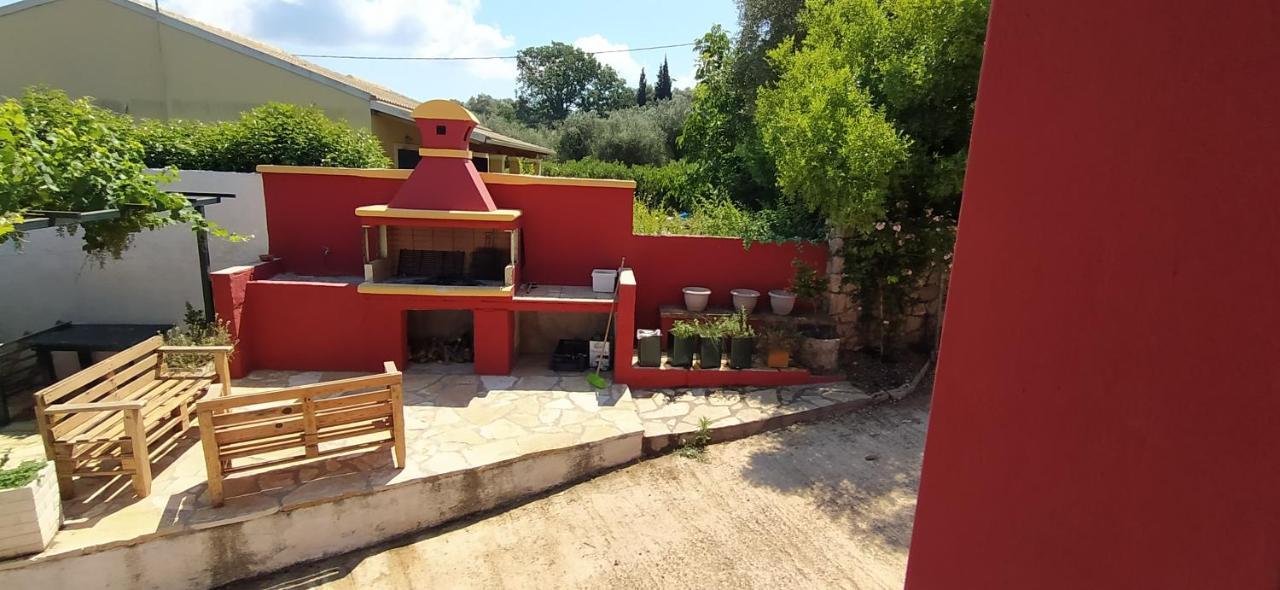 House In The Country Guest House Vatos Exterior photo